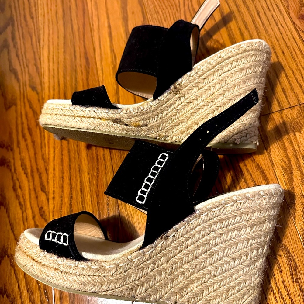 Size 6.5 wedge heel shoes.